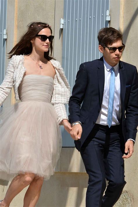 keira knightley wedding dress chanel|keira knightley wedding photos.